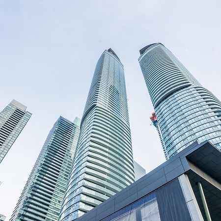 Aaira Suites Toronto Exteriör bild