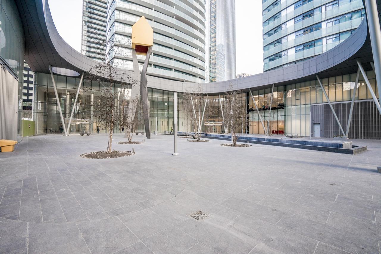 Aaira Suites Toronto Exteriör bild